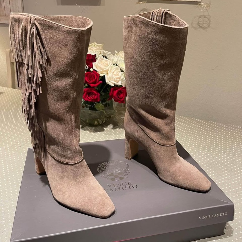 Vince Camuto Sterla Tuscan Taupe Fashion Women Dress Boots Size 10M / EU 42